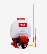 Peralatan pelindung apa yang diperlukan saat mengoperasikan Peralatan Berkebun Bensin?